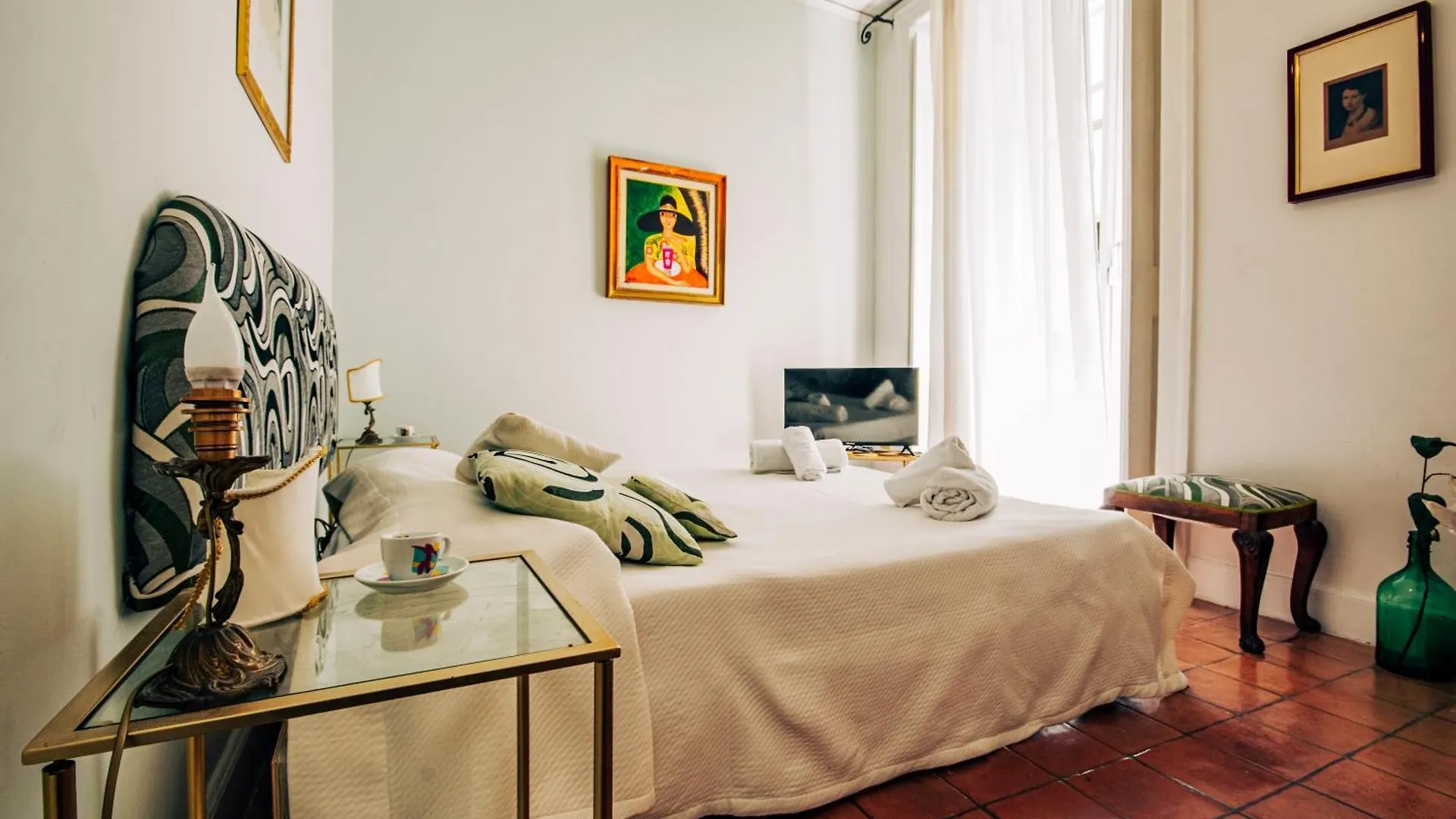 Ma Maison Shared Home In Chiaia 2 Napoli 0*,  Italien